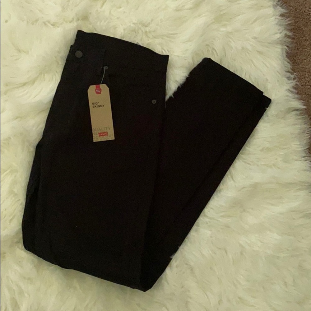 Brand new black Levi Jeans 32x34